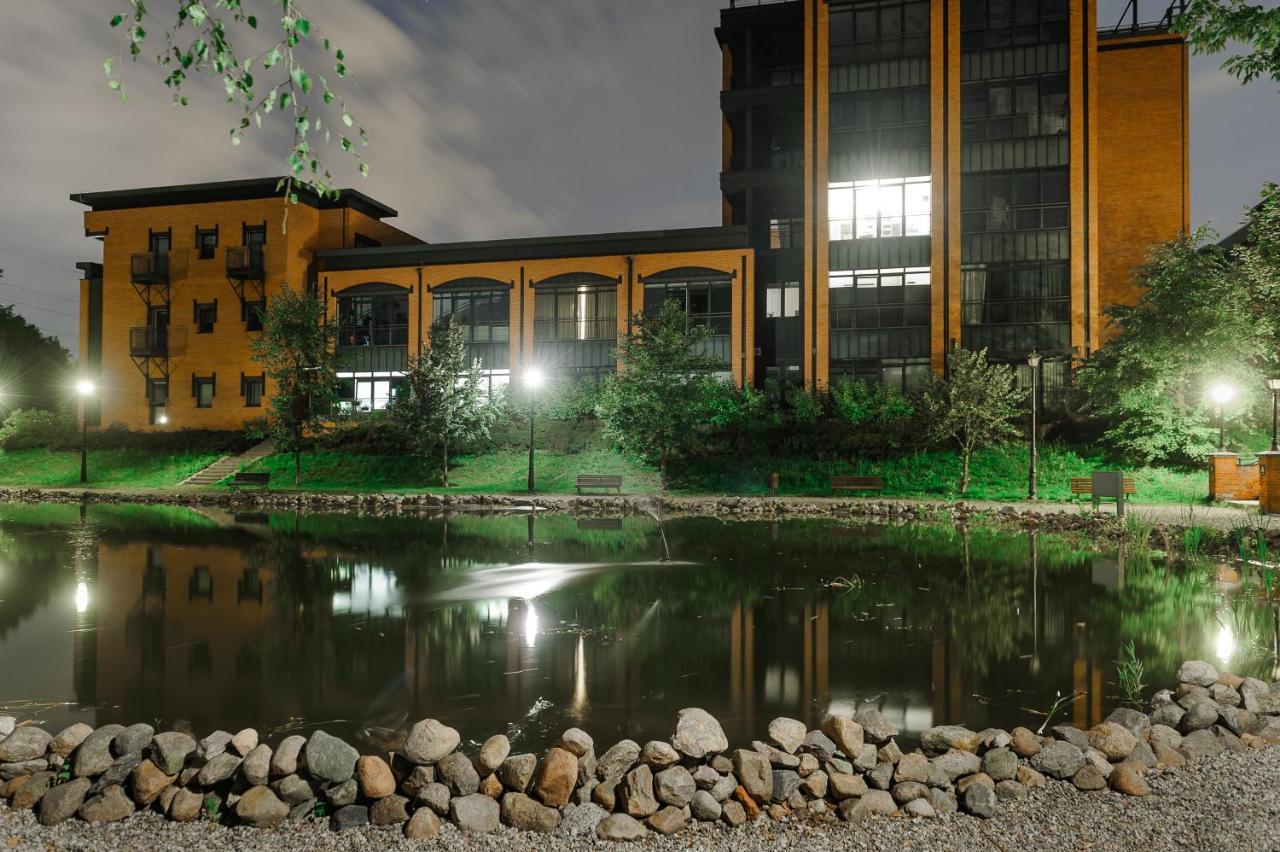 Lumina Loft Tymienieckiego With A View Of The Lake Lodz  Exterior photo
