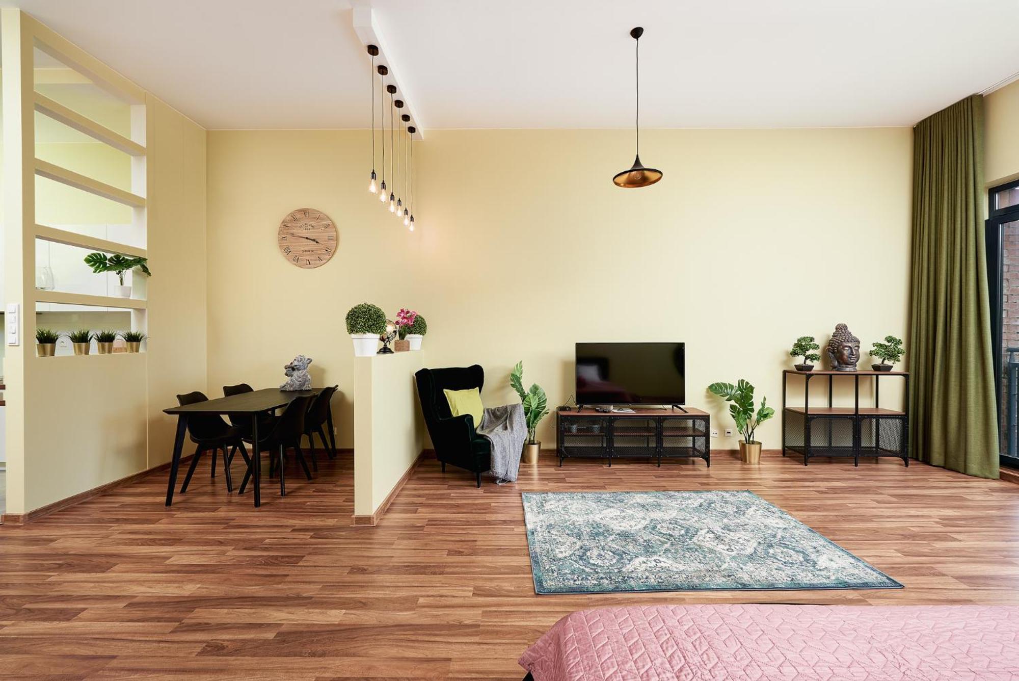 Lumina Loft Tymienieckiego With A View Of The Lake Lodz  Exterior photo